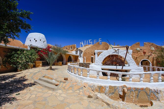 2-Day Tunisian Sahara Tour with Food & Stay from Hammamet - Food, hotel, and transport: what the price really covers