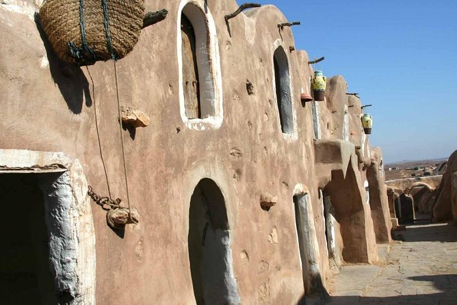 2Days 4x4 safari from Sousse/Hammamet/Tunis, night 100km deep in Sahara desert - Matmata and the underground homes