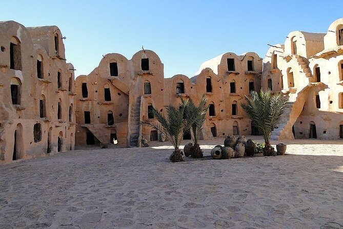 4-Day Private Tour: Sahara and Djerba Island from Tunis and Hammamet - Ksar Ghilane and the first real Sahara moment