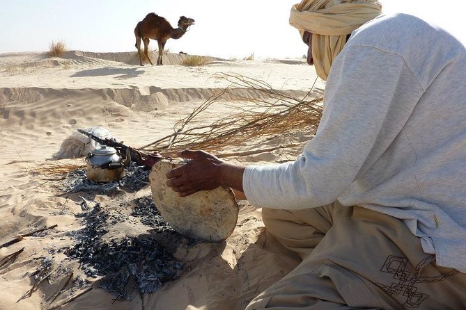 Camel ride and 1 night in the desert - Who will enjoy this desert night most