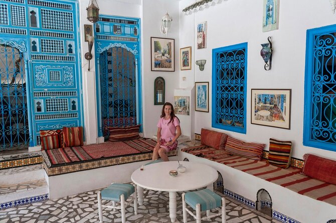 Exploring the Cultural Gems of Sidi Bou Said - Dar El Annabi and the details inside a Tunisian home