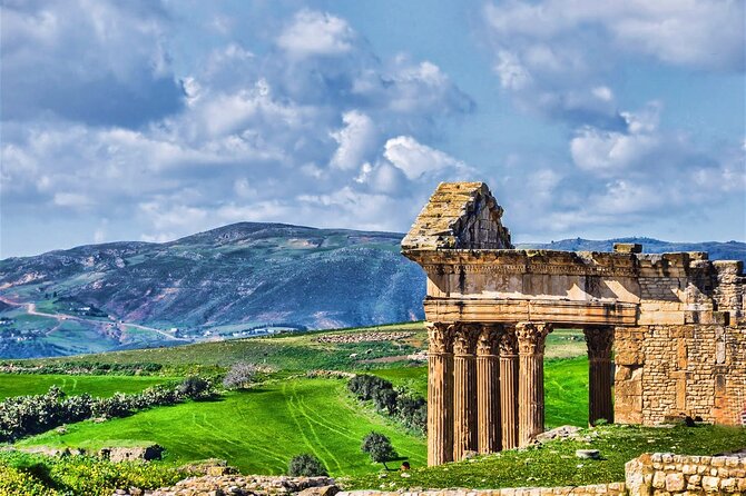Full Day Uthina and Dougga Tour with Licensed Guide - Uthina’s 16,000-seat amphitheater