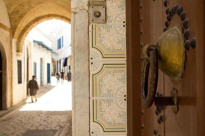 Private Group Day Tour Tunis Medina Carthage Sidi Bou Said - Why this private format works in Tunis