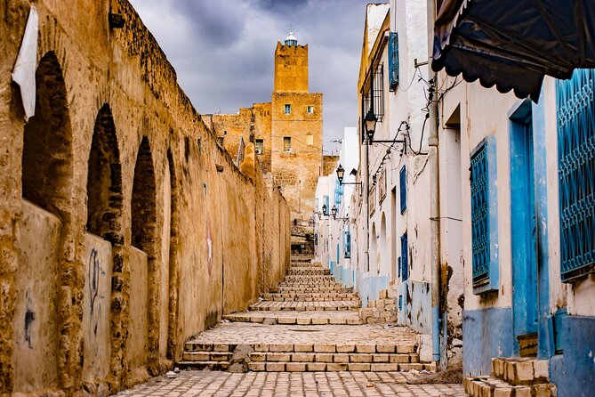 Private Tour to Kairouan, El Jem and Sousse - El Jem and its Roman amphitheater