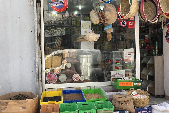 Walking city tour - The Central Market and the taste of everyday Tunis